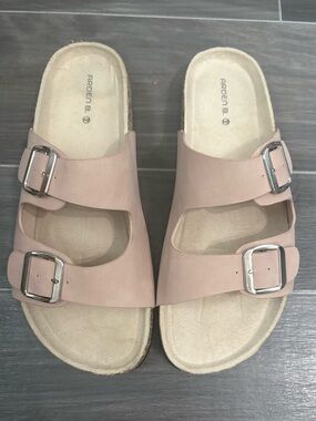 Urban Planet Sandals